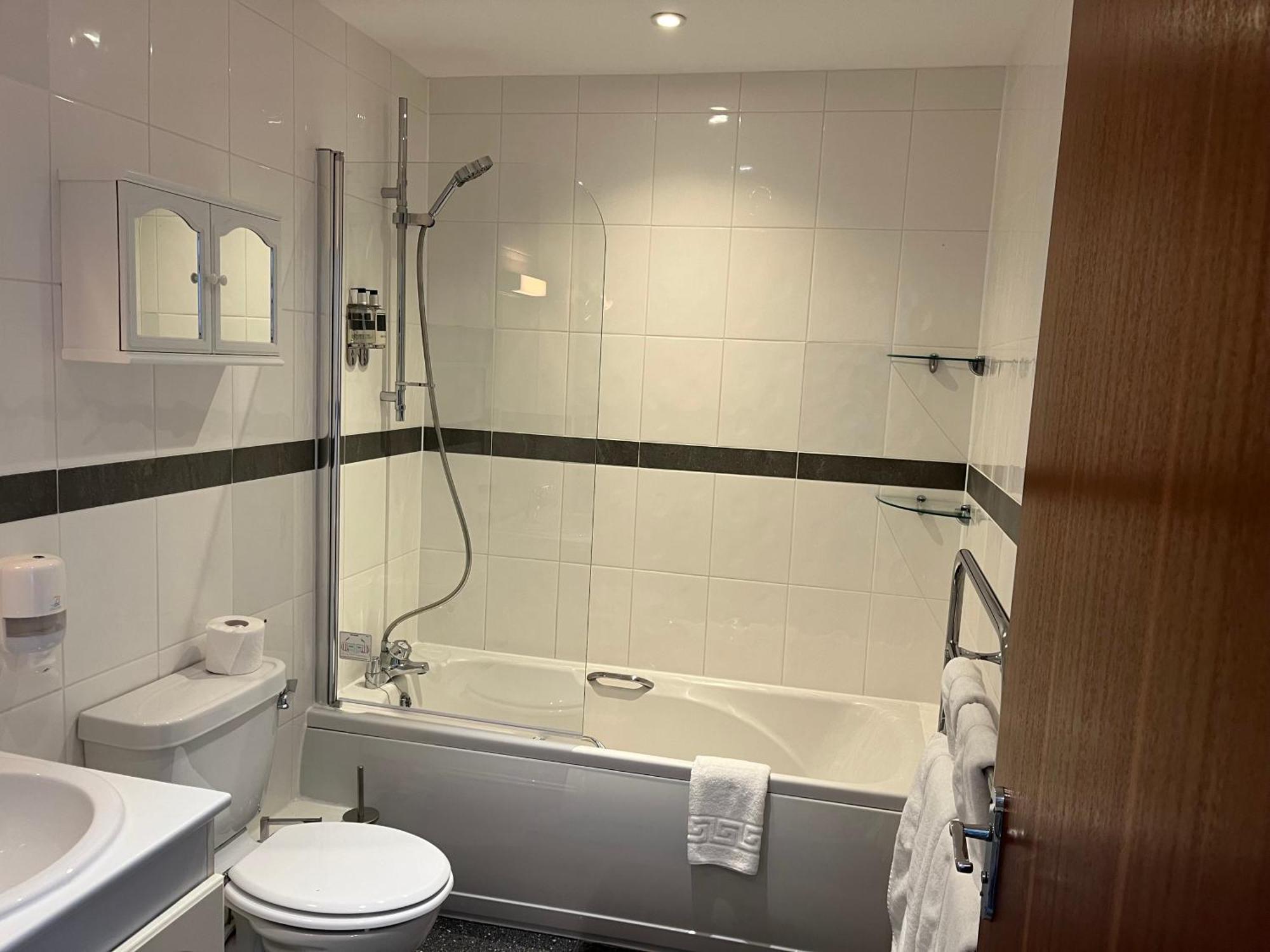 Biarritz Hotel St Brelade Ngoại thất bức ảnh