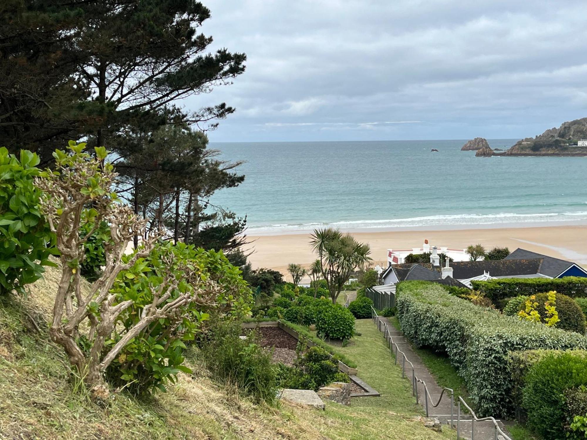 Biarritz Hotel St Brelade Ngoại thất bức ảnh