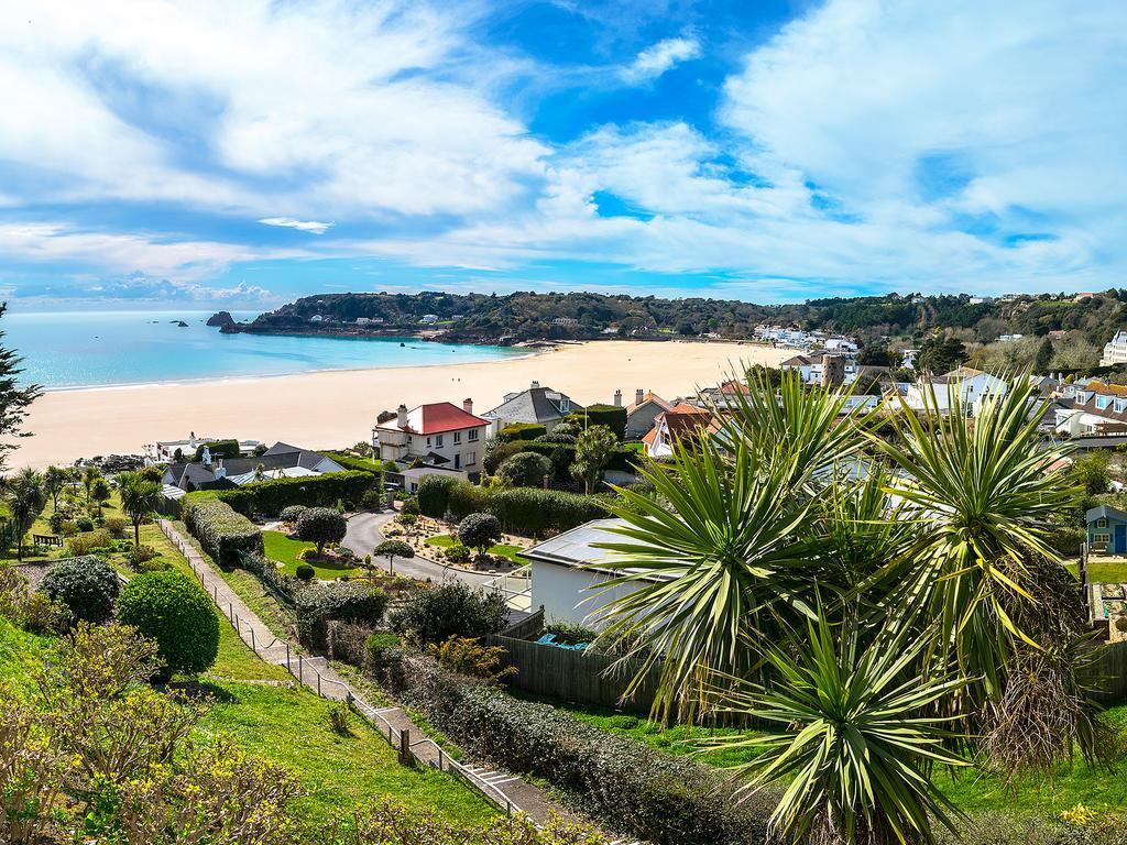Biarritz Hotel St Brelade Ngoại thất bức ảnh